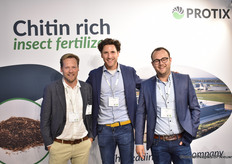 Bart Hagenbeek, Alexander van Hessen and Thijs Kapteijns. Thijs explained that their fertiliser restores the ecological balance in the soil.                         